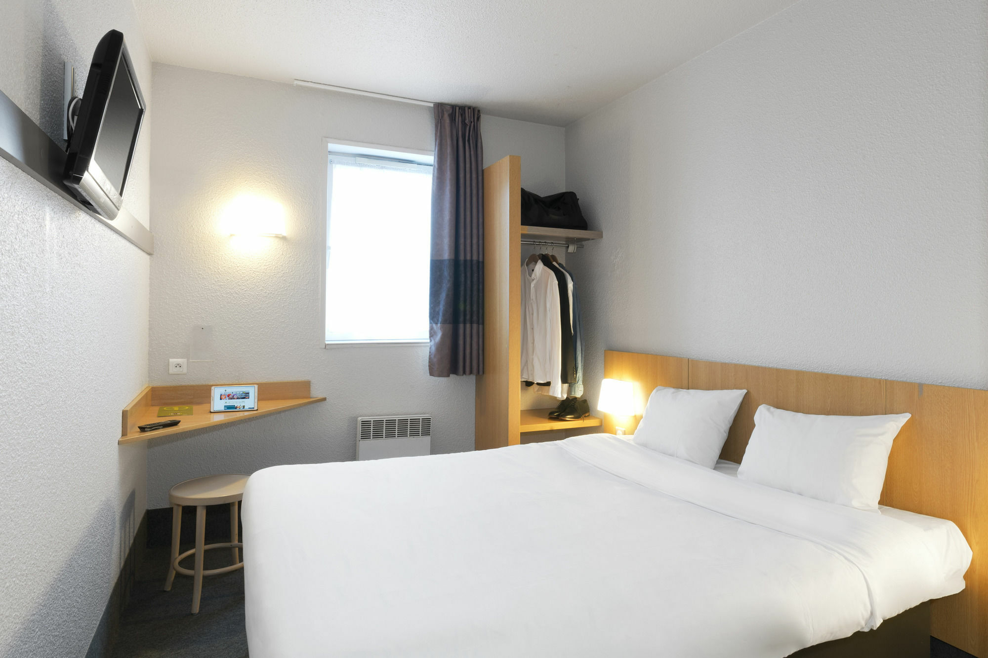 B&B Hotel Lorient Caudan ภายนอก รูปภาพ